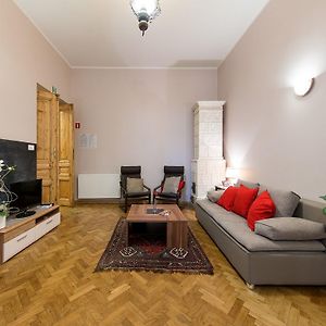 Appartement met Vijf Slaapkamers